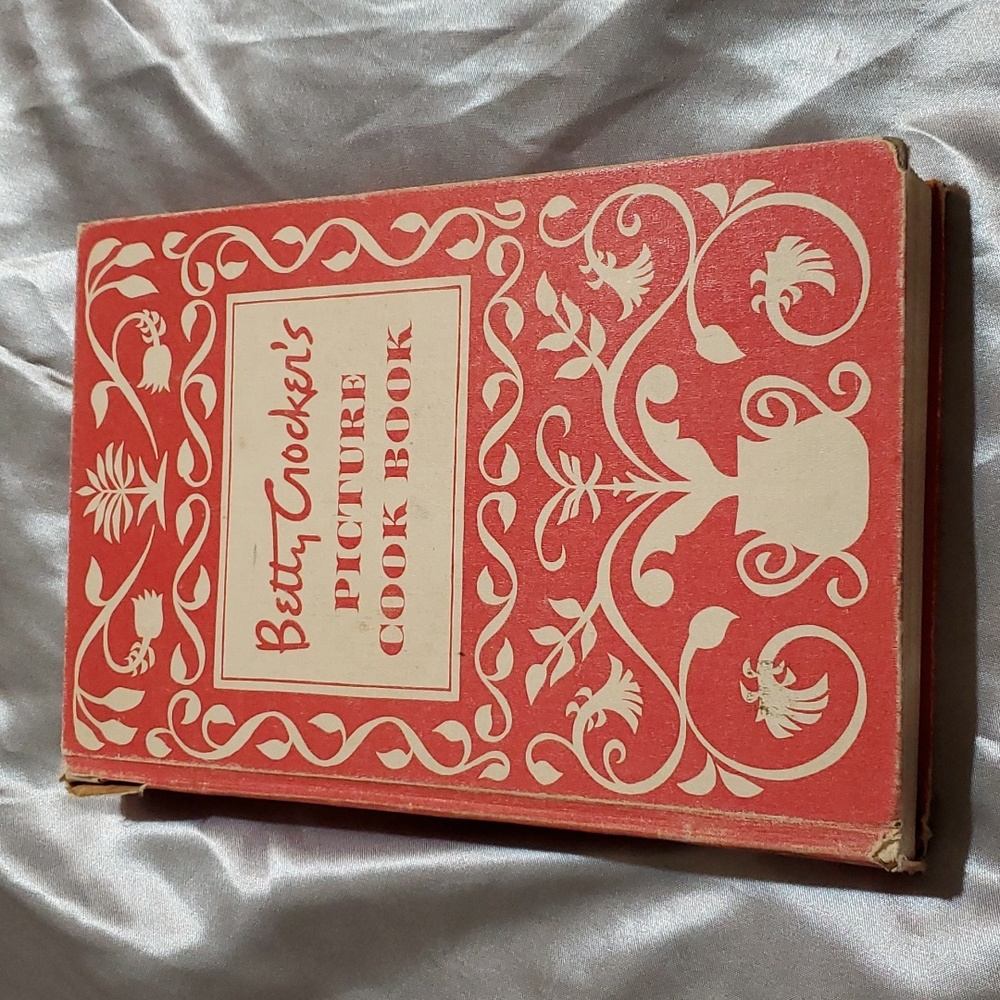 Vintage 1950 betty crocker 1st edition 7th printing cookbook